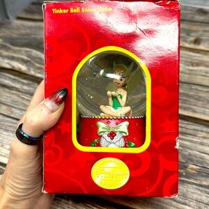 Disney Christmas 2004 Exclusive Disney Store Tinker Bell Lighted Snow Globe​